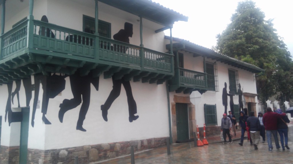 dhColombia Después de 37 años las víctimas del Palacio de Justicia siguen esperando 20151106 164829