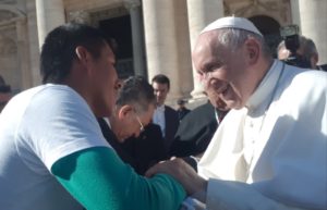 Esperanzador encuentro de la Comunidad de Paz de San José de Apartado, con el Papa Francisco hoy en Ciudad del Vaticano, Roma.