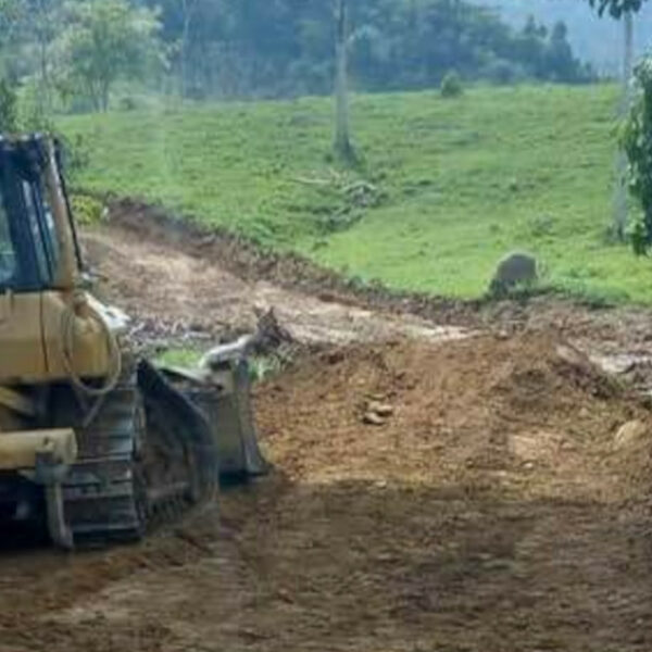 “No más comunidad de Paz”: el sueño de los poderosos
